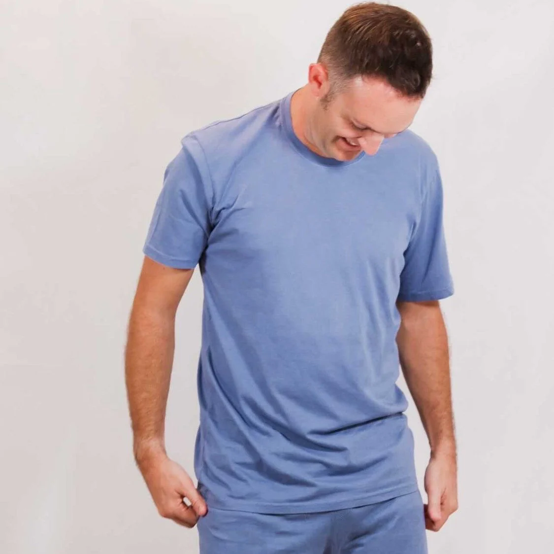 Men's Soft Organic Cotton Short Sleeve Crew Tee | Red - Drispect